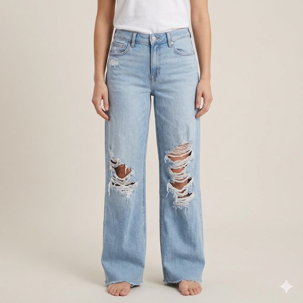 American Eagle Ripped High Waisted Wide Leg Jeans Size 0 Light Wash